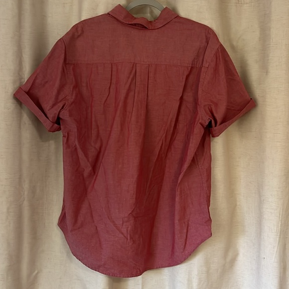 Men's Red Short Sleeve Button Shirt - Picture 4 of 4